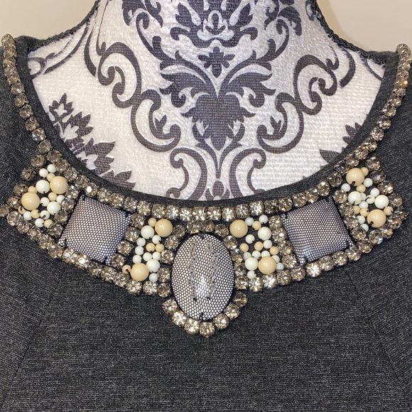 3/$45 Cabi The Glitz Sleeveless Top Embellished Neckline Size 4 Style #508 - Picture 3 of 15